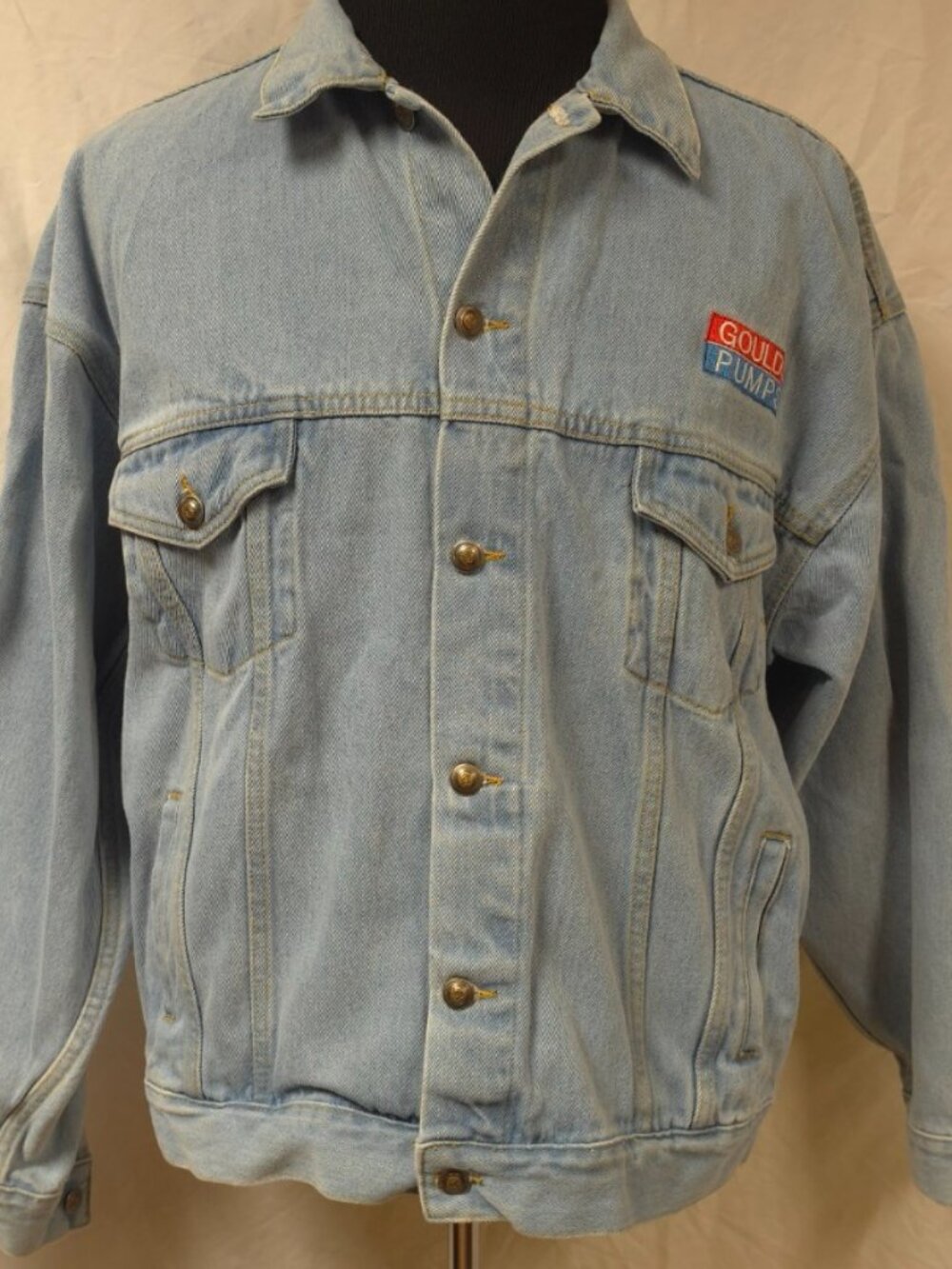 Vintage Goulds Pumps Racing Button Blue Denim Trucker Denim Jean Jacket Mens XL